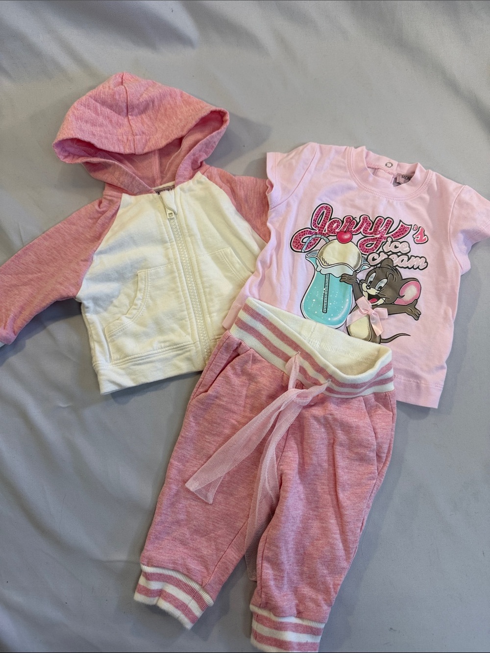 MONA LISA NWOT Pink & White Girls' 3-Piece Hoodie Tee and Jogger Set